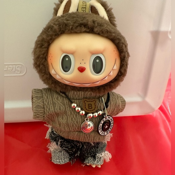 Labubu outfits - Picture 1 of 1